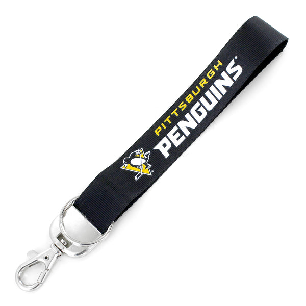 PENGUINS DELUXE WRISTLET KEYCHAIN